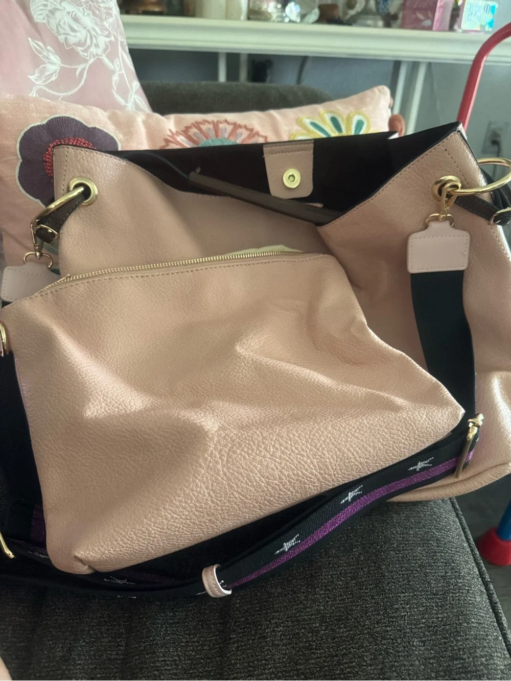 Women’s Pebbled Tote Bag in Blush Pink with Removable Pouch